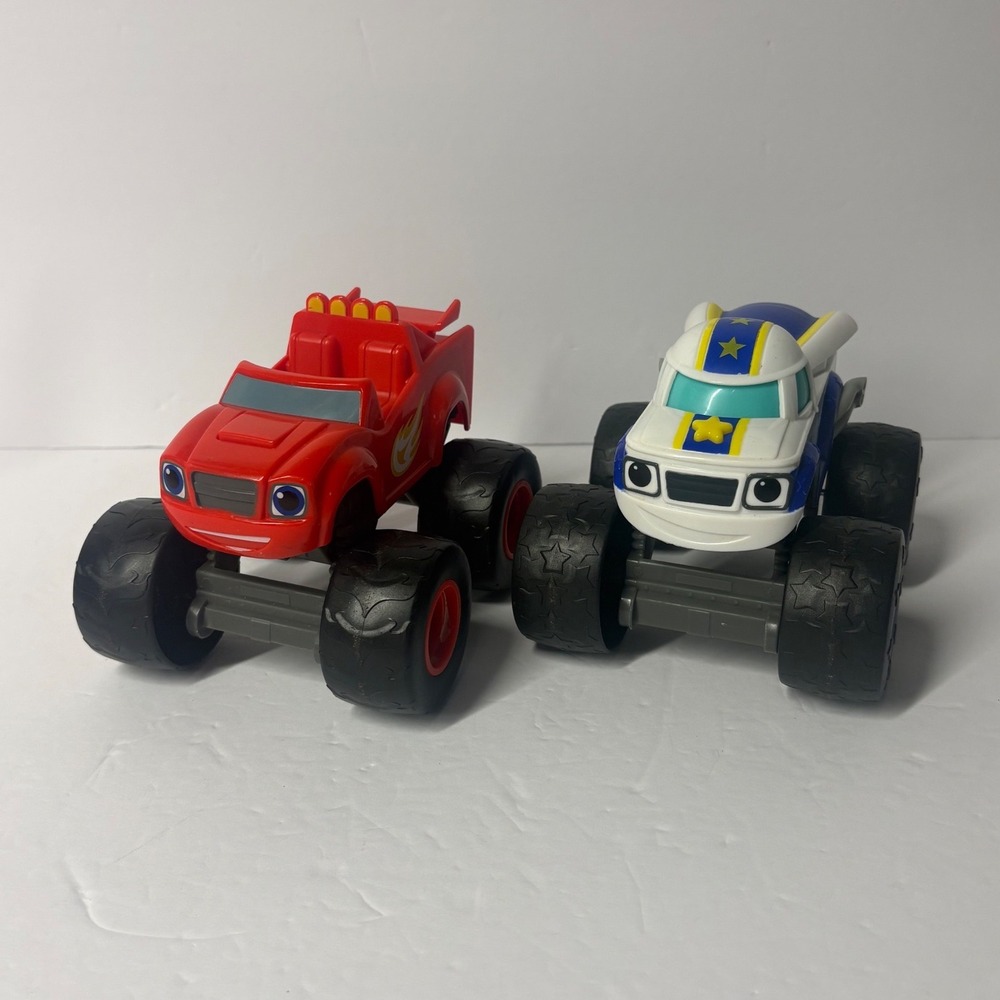 Blaze and the Monster Machines Blaze &  Darlington Talking Toy Monster Trucks